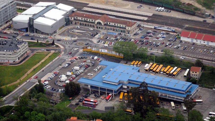Vista aérea de las estaciones de autobús y tren de Pontevedra