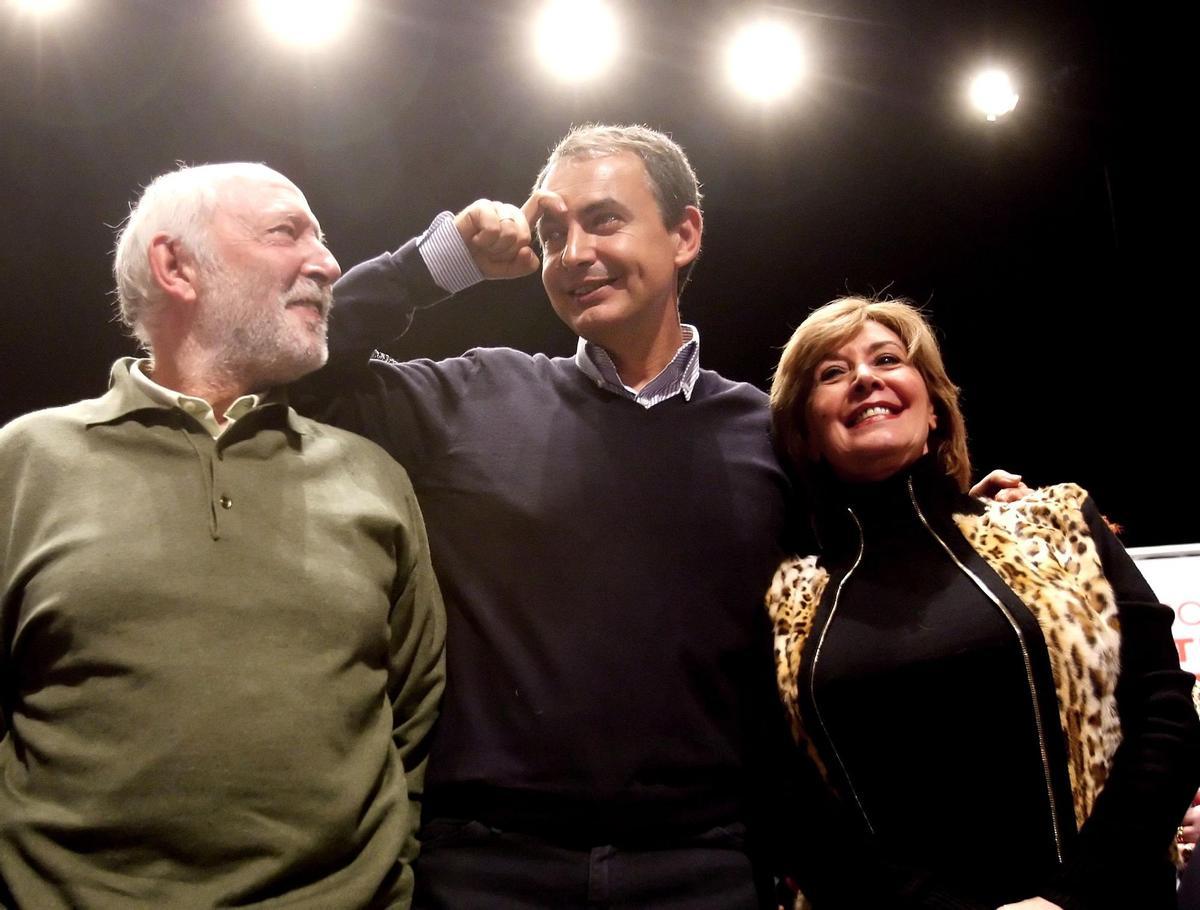 Álvaro de Luna y Concha Velasco, junto a José Luis Rodríguez Zapatero.