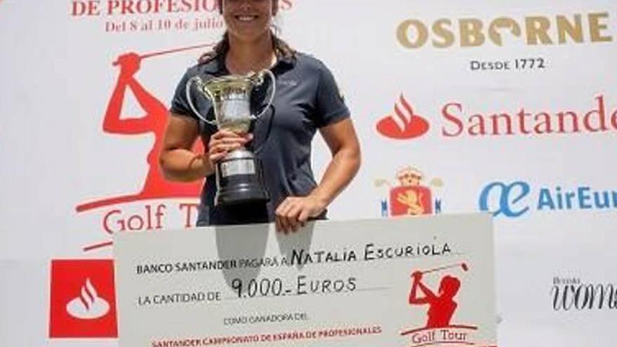 La castellonense Natalia Escuriola revalida el título de campeona de España Profesional de golf