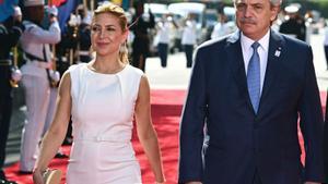 Milei treu partit de la denúncia per violència sexista contra Fernández