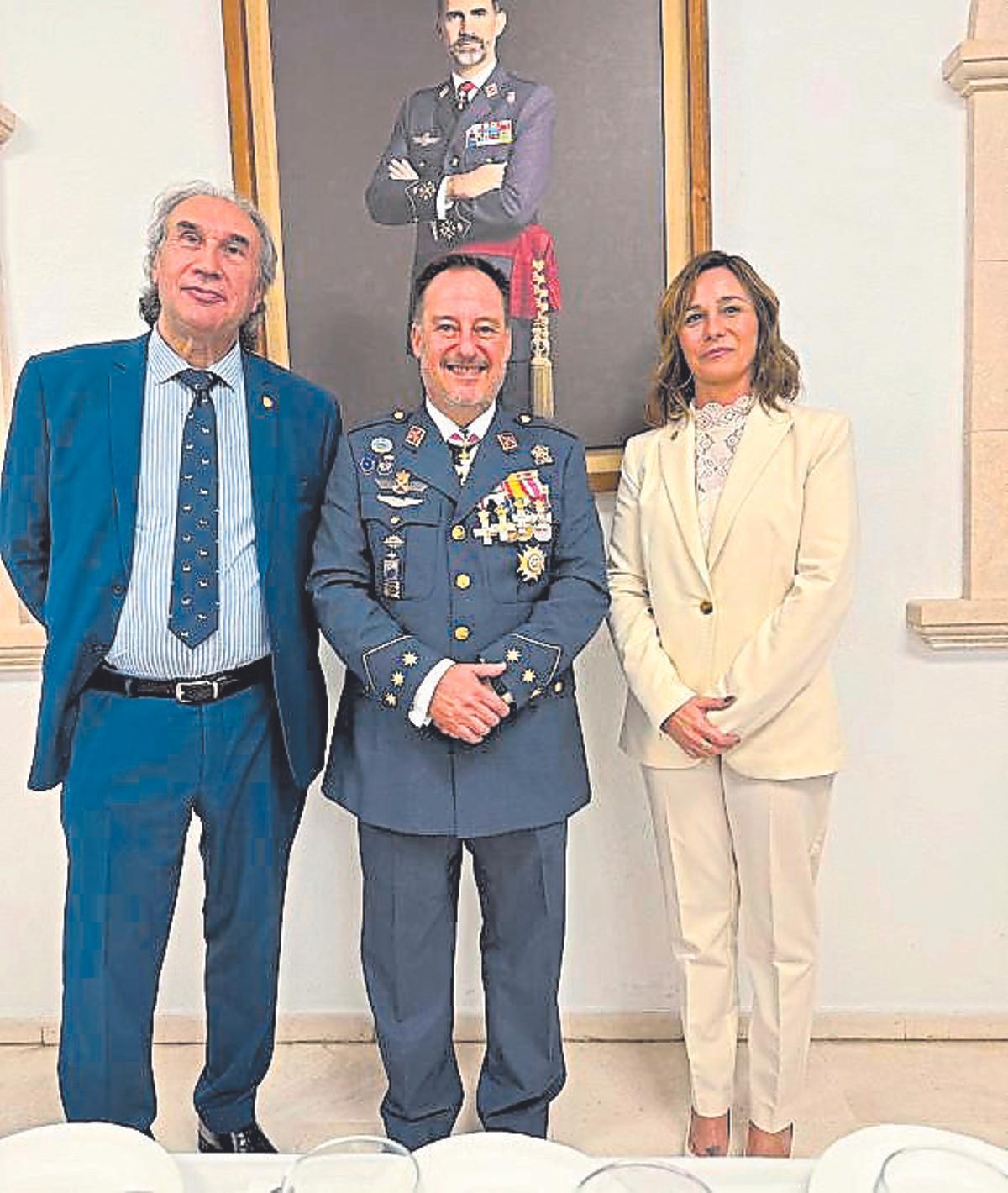 Martí March, Ignacio Moll, Josefina Linares