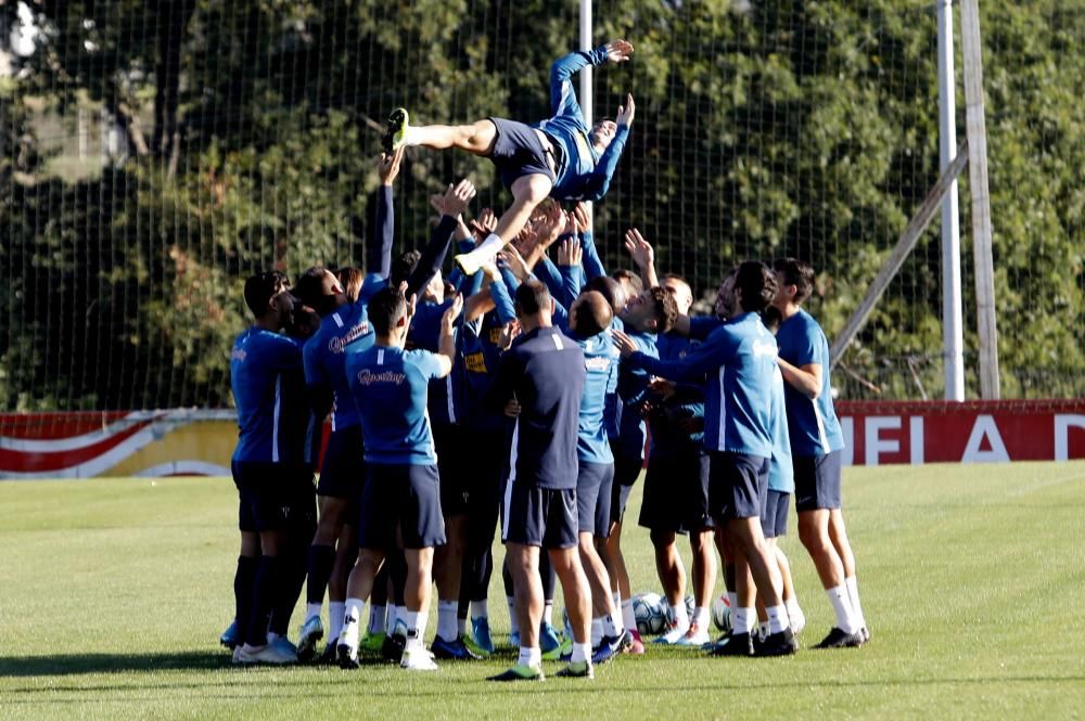 El Sporting, con la plantilla de Vesuvius