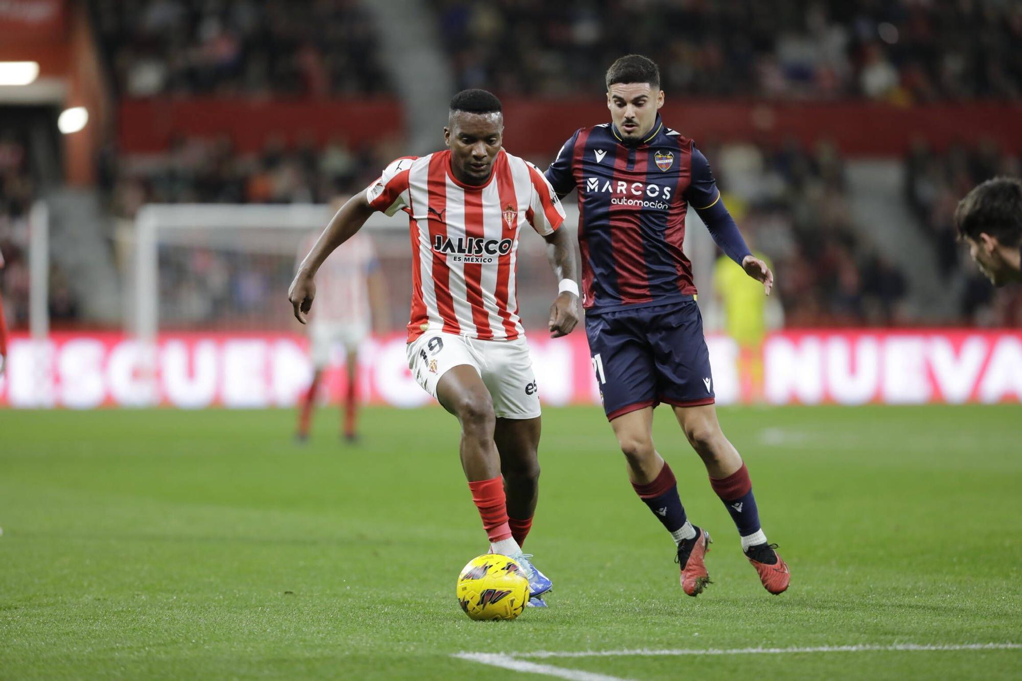 EN IMÁGENES: Partido y ambientazo en el Sporting-Levante