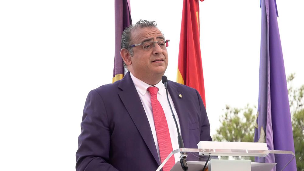 El alcalde de Calvià pide iniciativas legislativas para combatir el 'balconing'