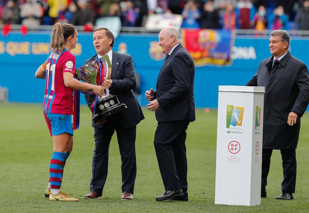 Iberdrola was the first nominal sponsor of the Women's Soccer League.
