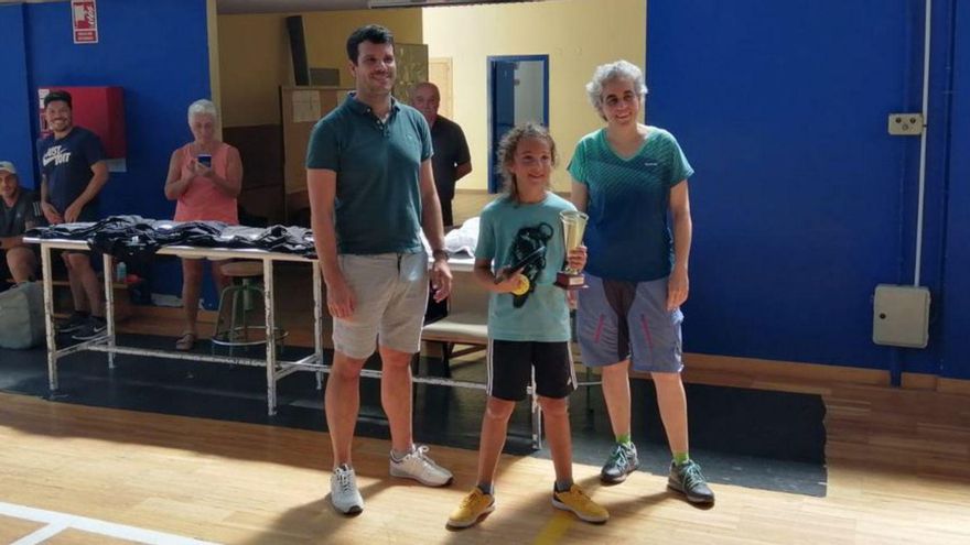Miño organiza una exhibición de pickleball, un deporte que combina tenis, pádel, bádminton y tenis de mesa