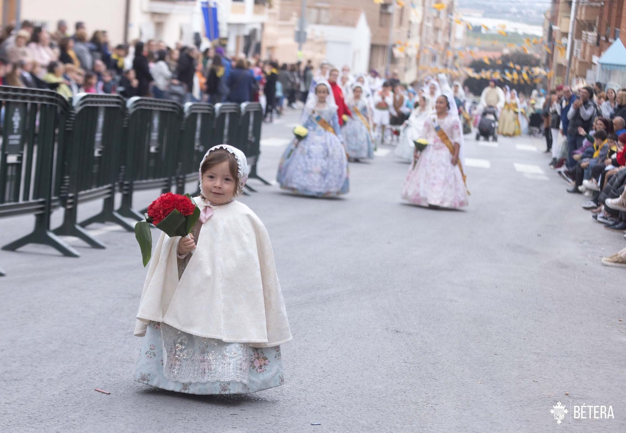 Bétera celebra la Ofrenda a la Mare de Déu de las Fallas de 2023