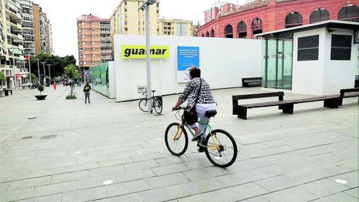 Imagen del carril bici junto a la plaza de toros.