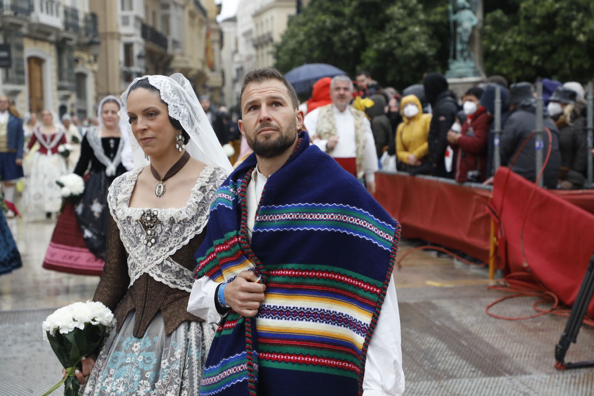 Búscate en el primer día de ofrenda por la calle de Quart (entre las 17:00 a las 18:00 horas)