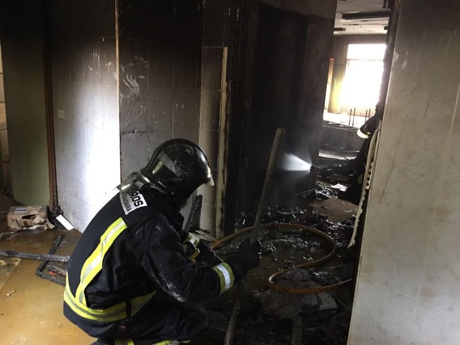 Incendio en el colegio Europa, en Jinámar