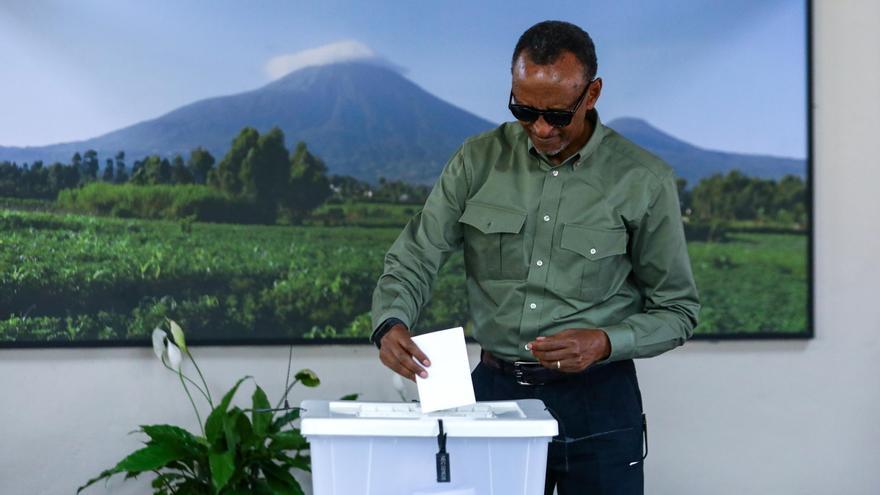 Kagame lidera el recuento de las elecciones de Ruanda con más del 99% de votos