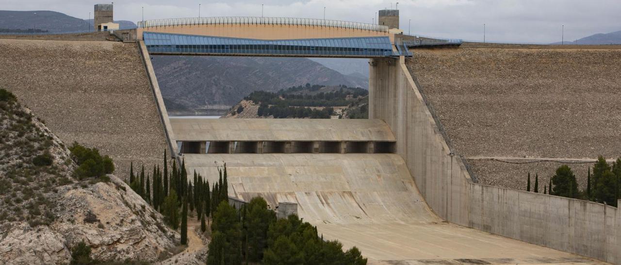 Los ingresos por el IBI de la presa de Tous nutren las arcas del ayuntamiento. | PERALES IBORRA