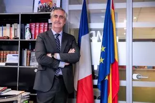Michel Magnier, el nuevo decano del cuerpo consular en Mallorca: «El malestar entre residentes y turistas es más psicológico que objetivo»