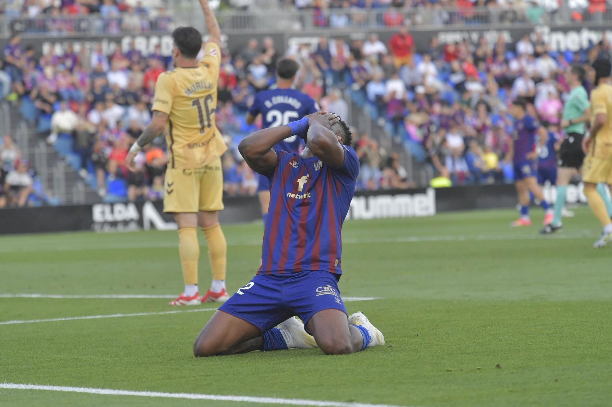 El Eldense salva el primer ‘match ball’ (1-0)