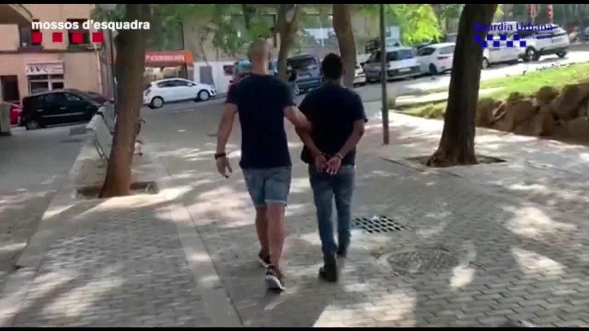 Ocho detenidos y 204 identificados en redadas contra los robos en Nou Barris