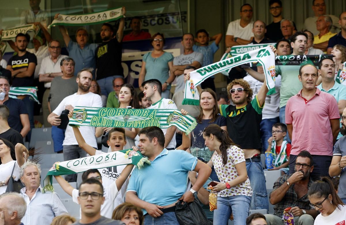 La afición cordobesista en el partido contra el Alarcón