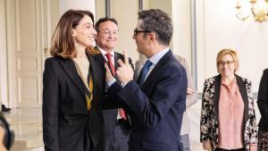 El ministro de Presidencia, Justicia y Relaciones con las Cortes junto al fiscal general del Estado, Álvaro Ortiz, y la exministra Pilar Llop