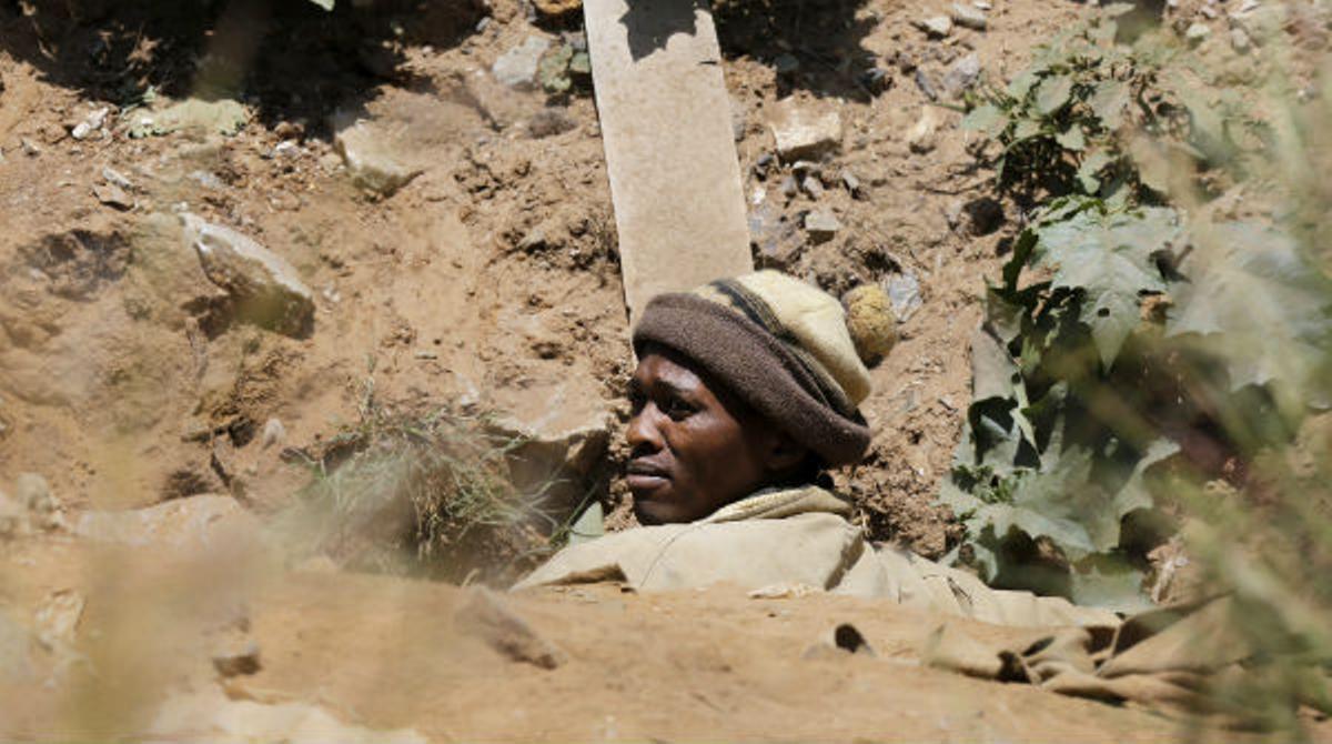 200 miners il·legals atrapats a Sud-àfrica