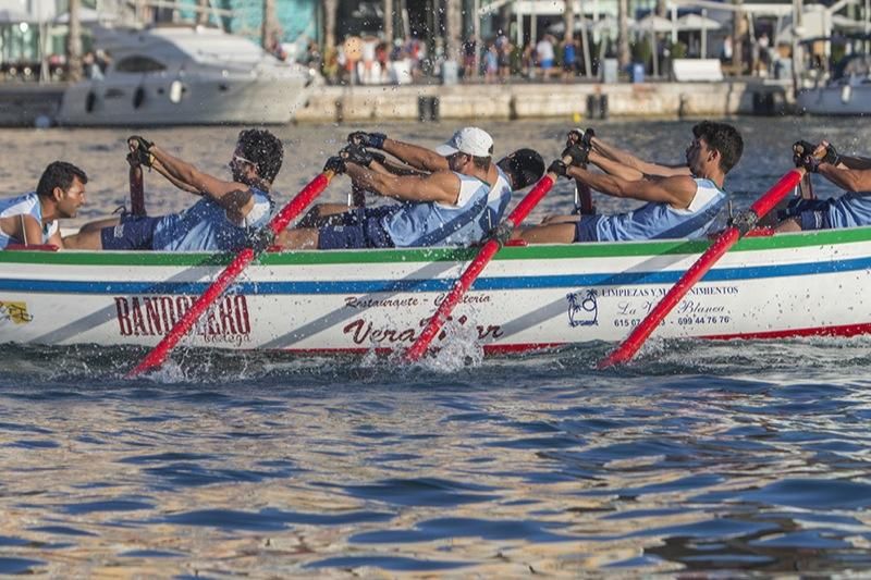 Regata de Jábegas en el Muelle Uno