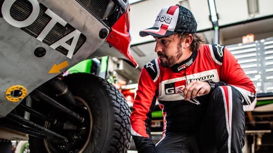 Alonso estrena coche para el Dakar esta semana