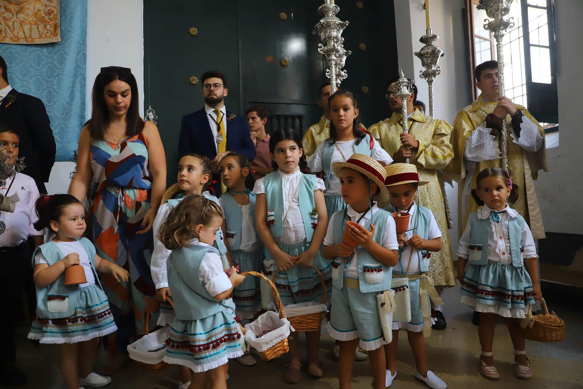 Triunfal procesión de la Pastora de Capuchinos