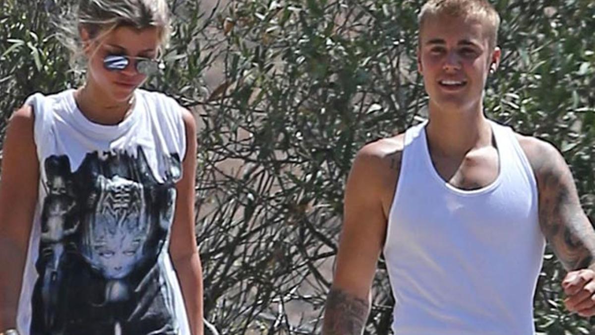 Justin Bieber se enfada con sus fans por atacar a Sofia Richie