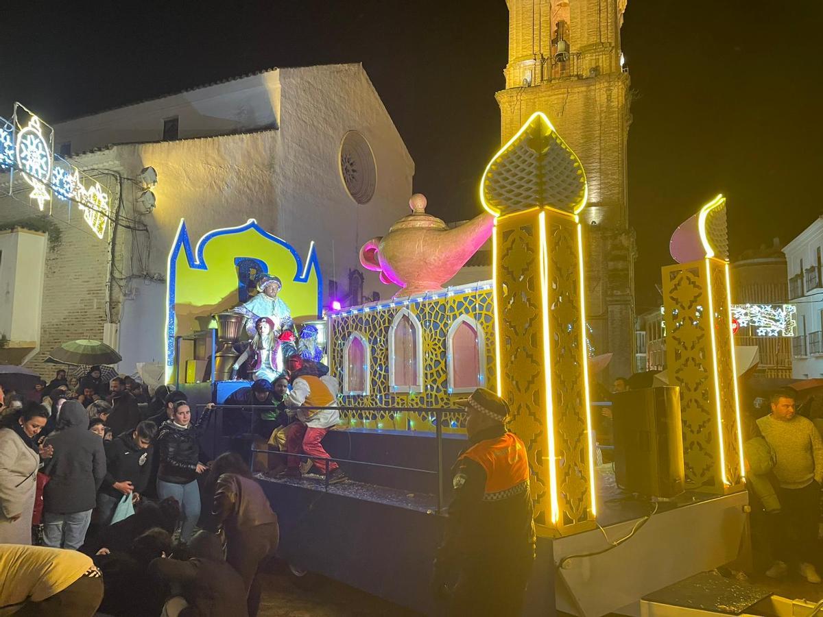 Recorrido en Bujalance, que se hizo en parte con lluvia.