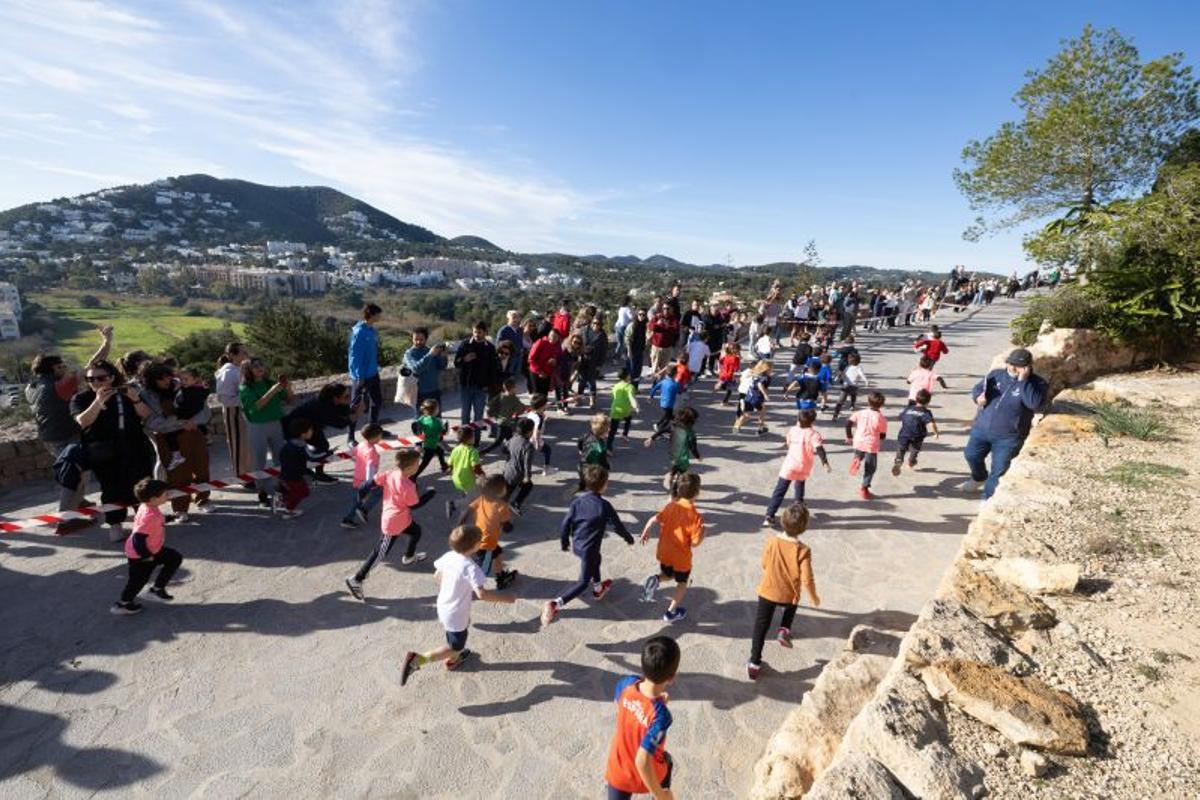 Mira aquí todas las fotos de la Pujada al Puig de Missa