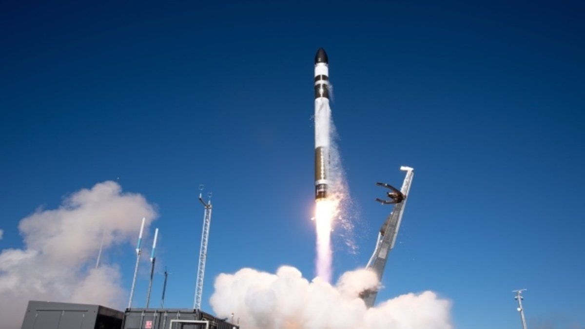 El misil de Rocket Lab consigue aterrizar