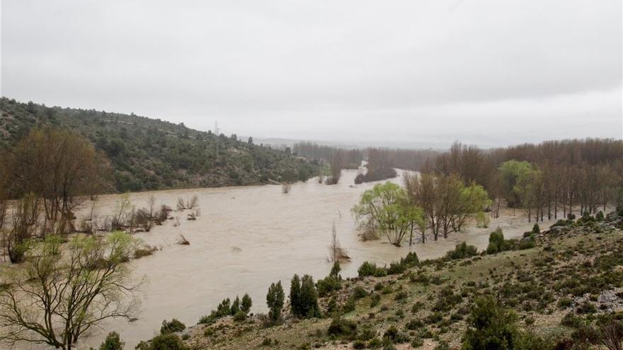 Ganar Alcañiz pide un estudio por la suciedad en el río