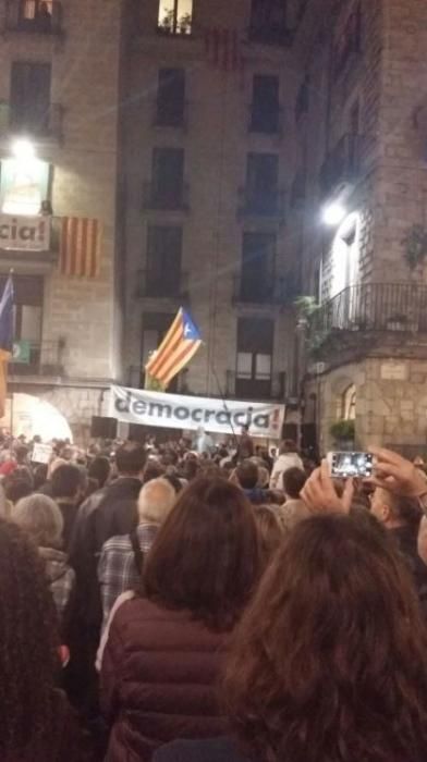 Concentració a Girona en rebuig a l'empresonament dels consellers