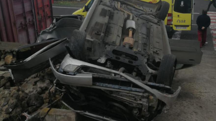 Estado en el que quedó el vehículo en el accidente de La Frontera, El Hierro.