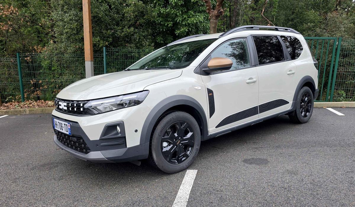 Dacia Jogger: Un salto a la hibridación