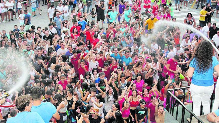 Las peñas y grupos de amigos tendrán hasta el 29 de agosto para inscribirse en el registro del Ayuntamiento de Burriana, antes del inicio de fiestas.