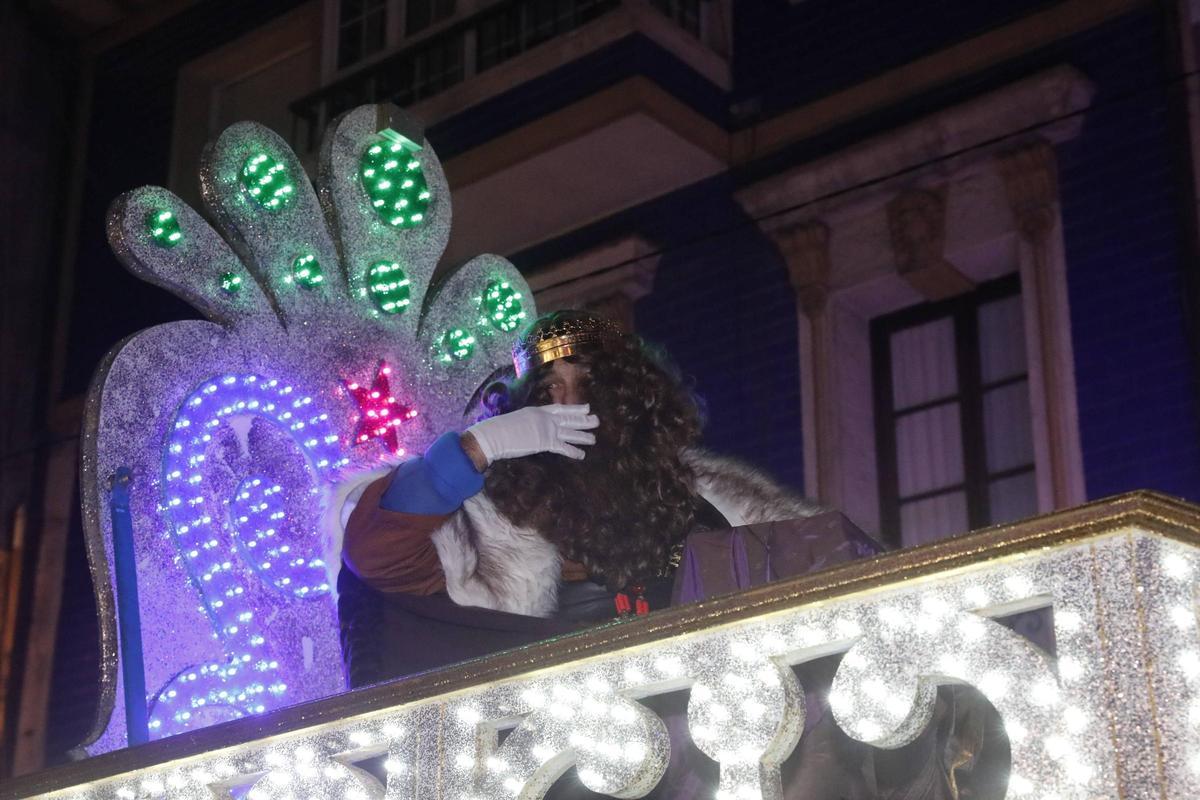 Así fue la Cabalgata de los Reyes Magos en Laviana
