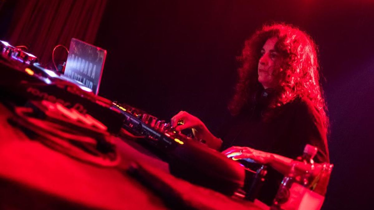 Una sesión de la dj Bárbara Gartland forma parte de la programación de la Harinera ZGZ.