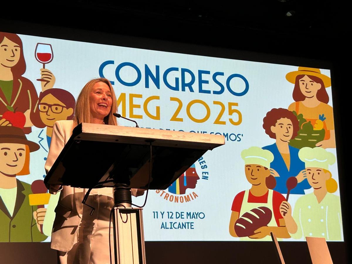 La concejala Lidia López durante su participación en el congreso MEG 2025