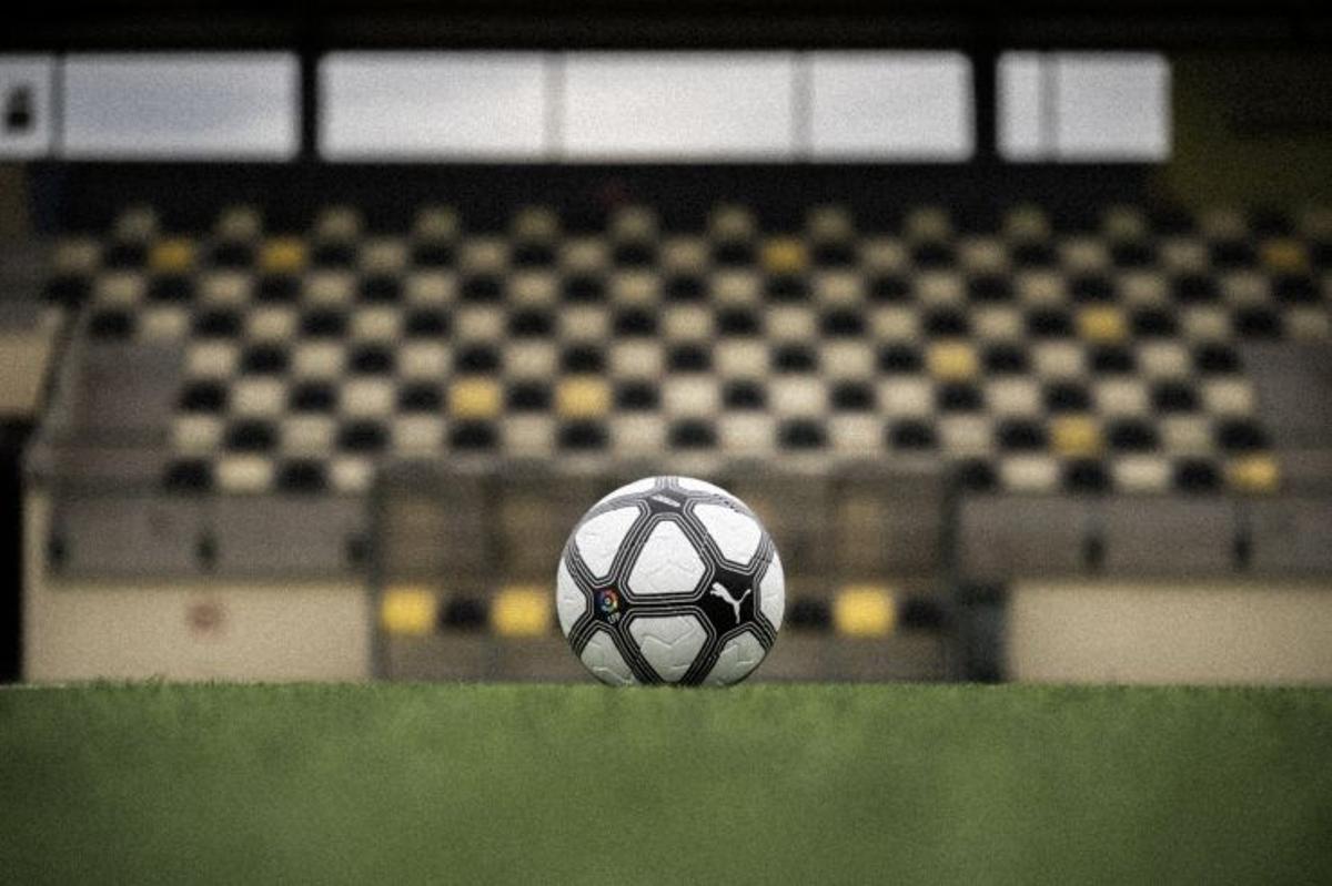 El balón de Puma para la jornada retro de LaLiga.