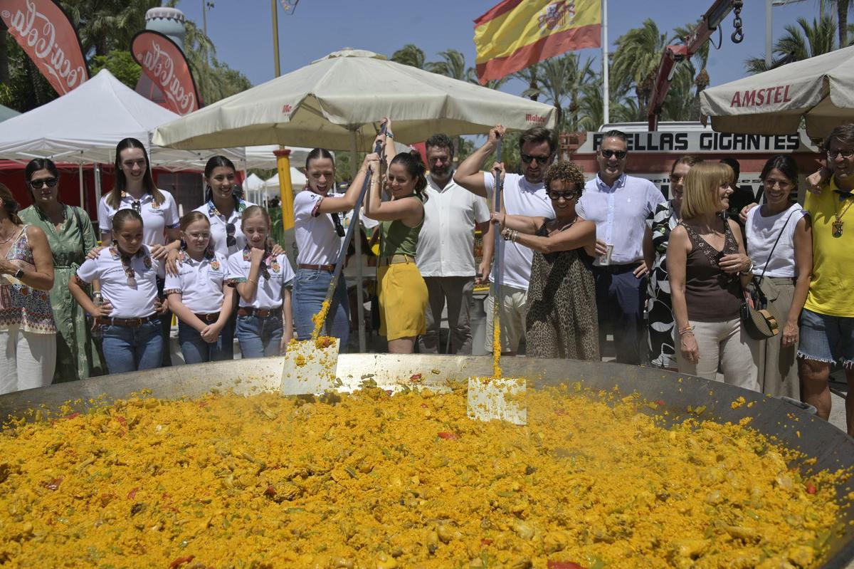 Paella gigante.