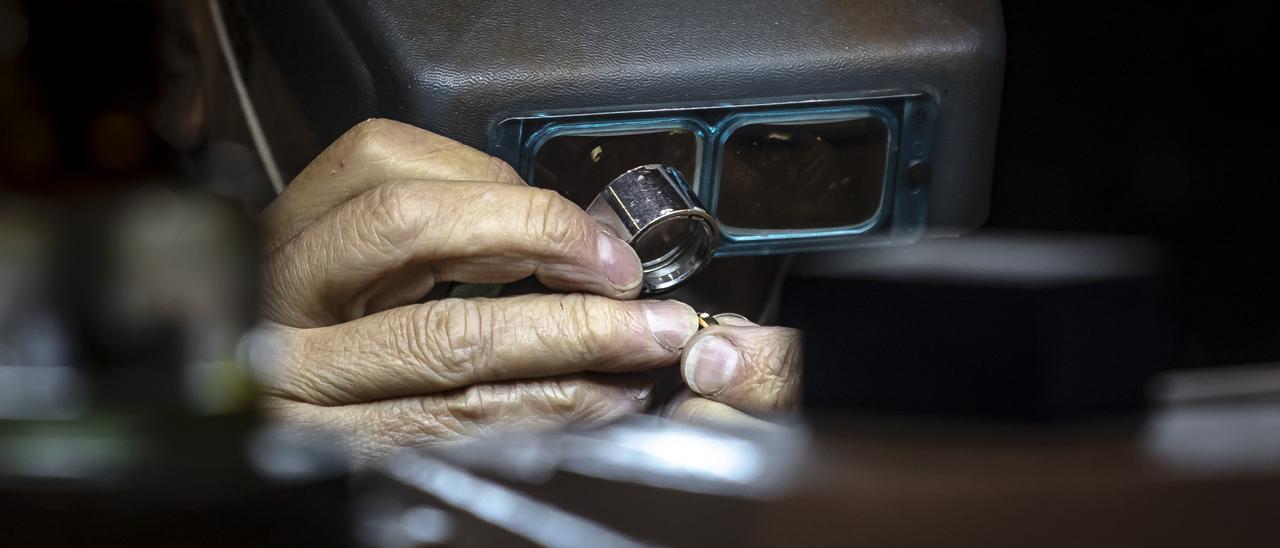 La tercera generación toma el relevo en la joyería más emblemática de Palma, Piña Grau