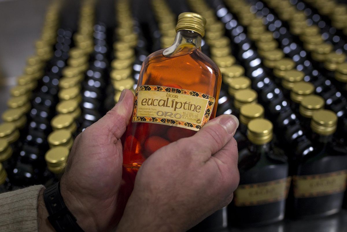 Eucaliptine, el licor de 30 grados de los monjes de Oseira. // Brais Lorenzo