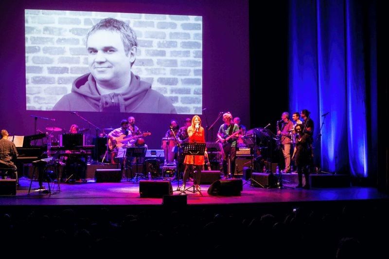 Homenaje a Coco Fernández