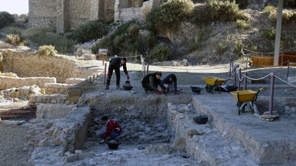 Imagen cedida desde el 'Proyecto de excavación arqueológica en la judería del castillo de Lorca. Campaña de 2023'.