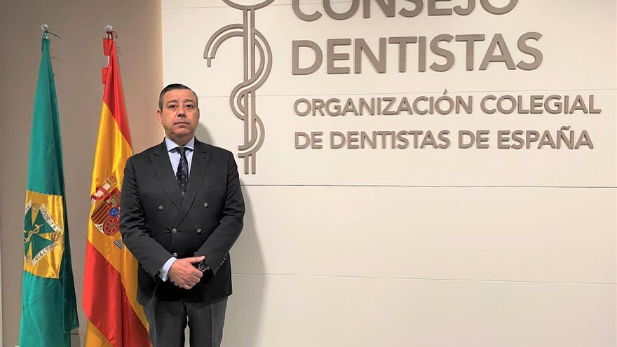 Archivo - El presidente del Consejo General de Dentistas de España, el doctor Óscar Castro Reino.