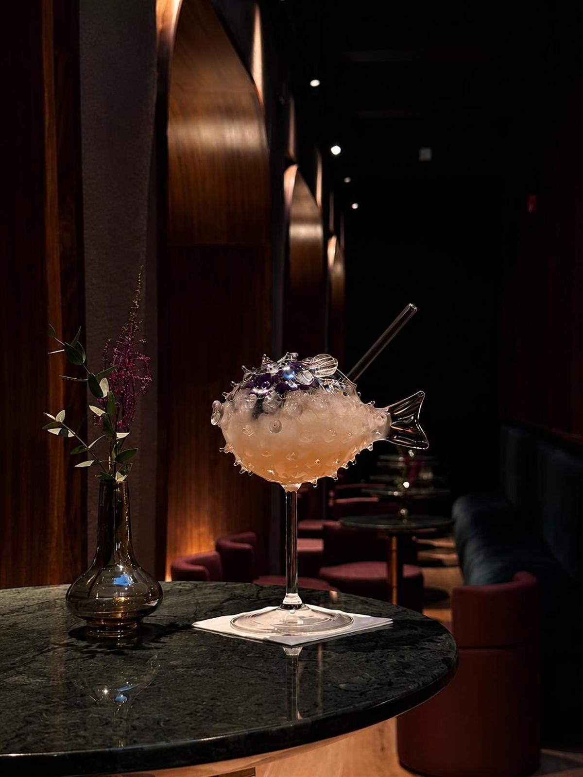 Creación de la coctelería Dry Martini del hotel.