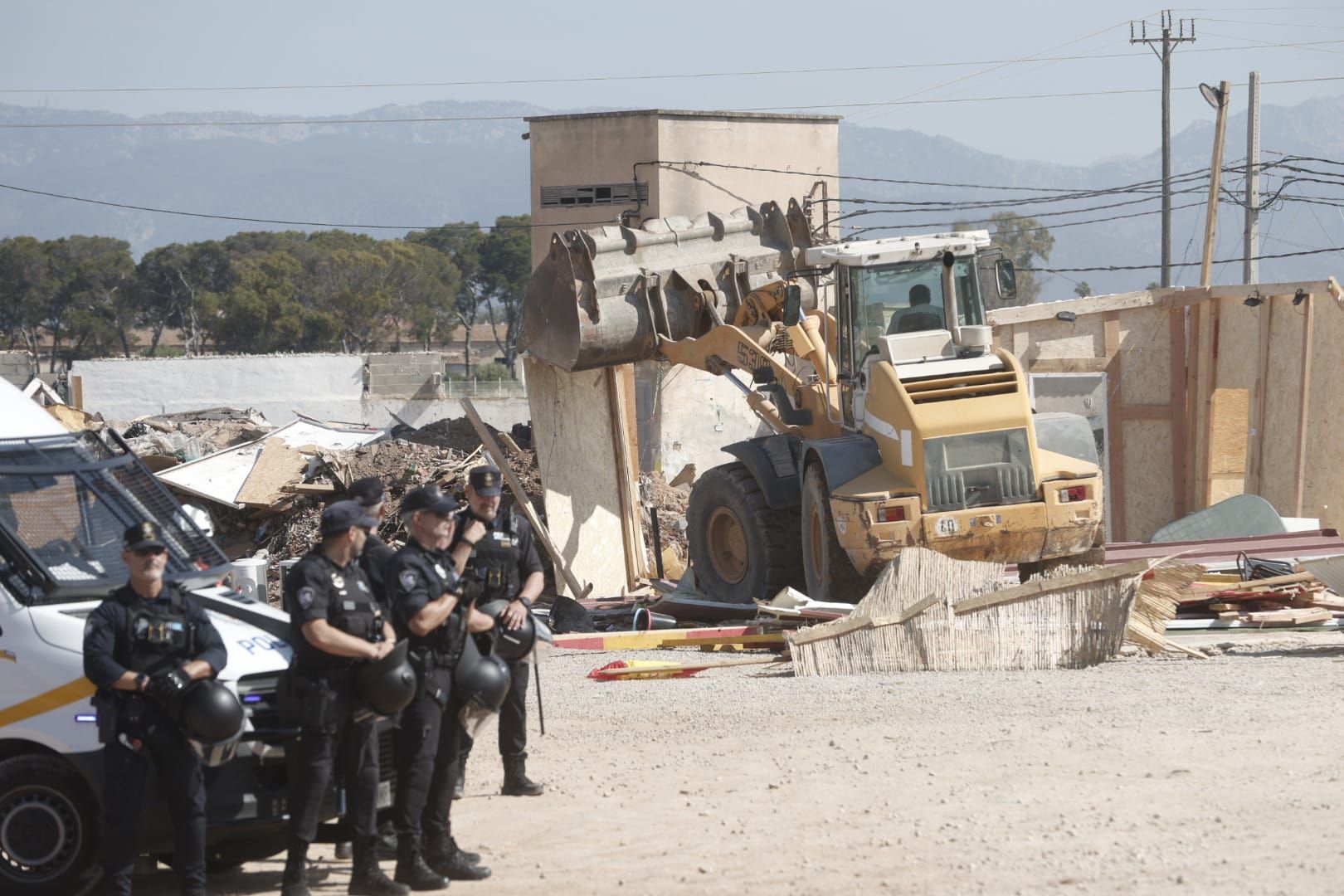 Así ha sido el derribo de construcciones ilegales en Son Banya