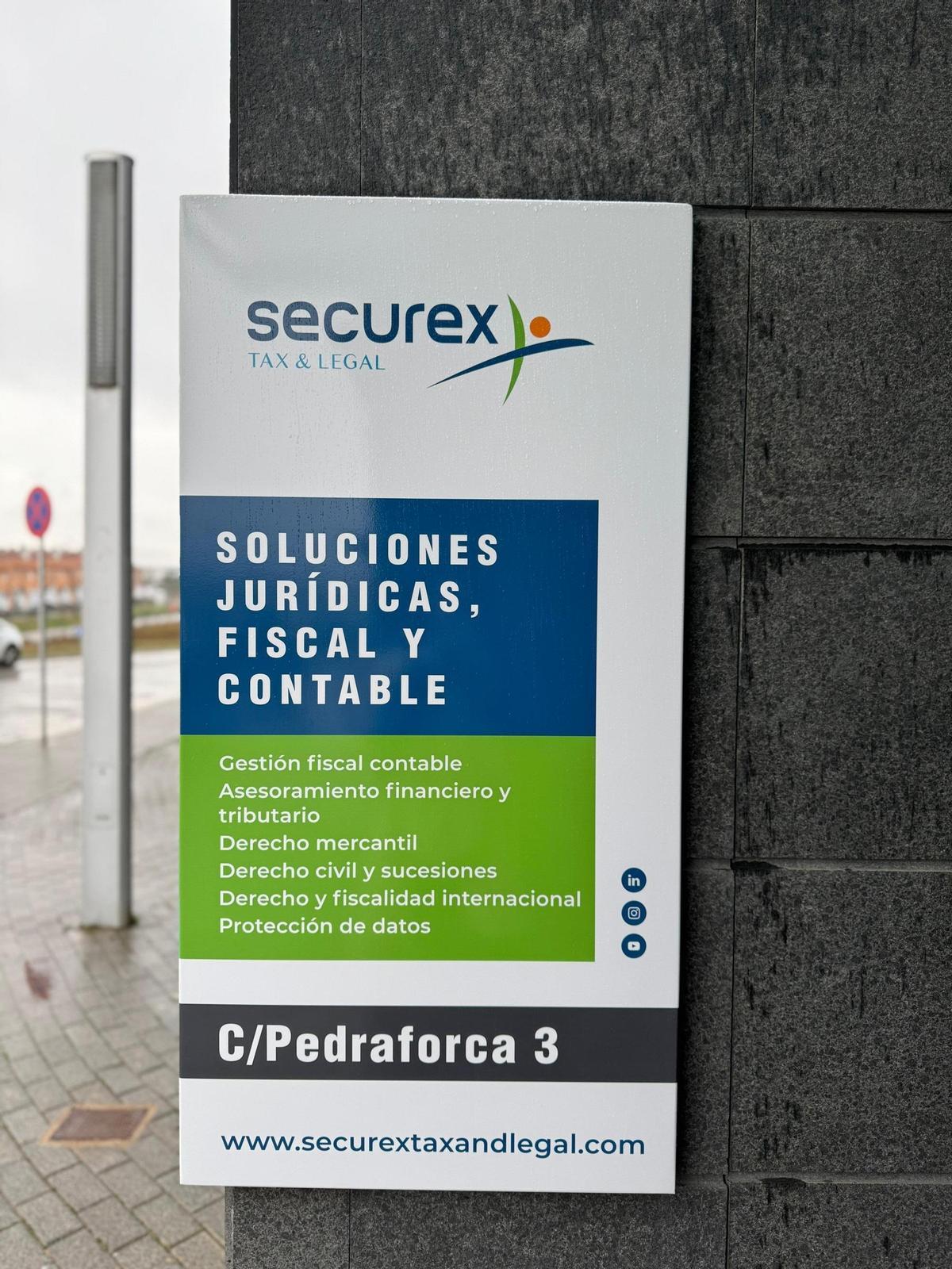 STL té les seves oficines al número 3 del carrer Pedraforca de Sant Fruitós de Bages