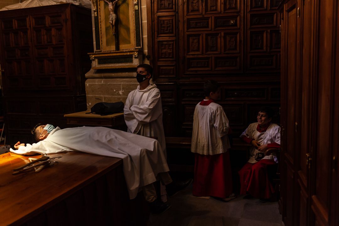 Misa en la catedral en memoria de las victimas del coronavirus