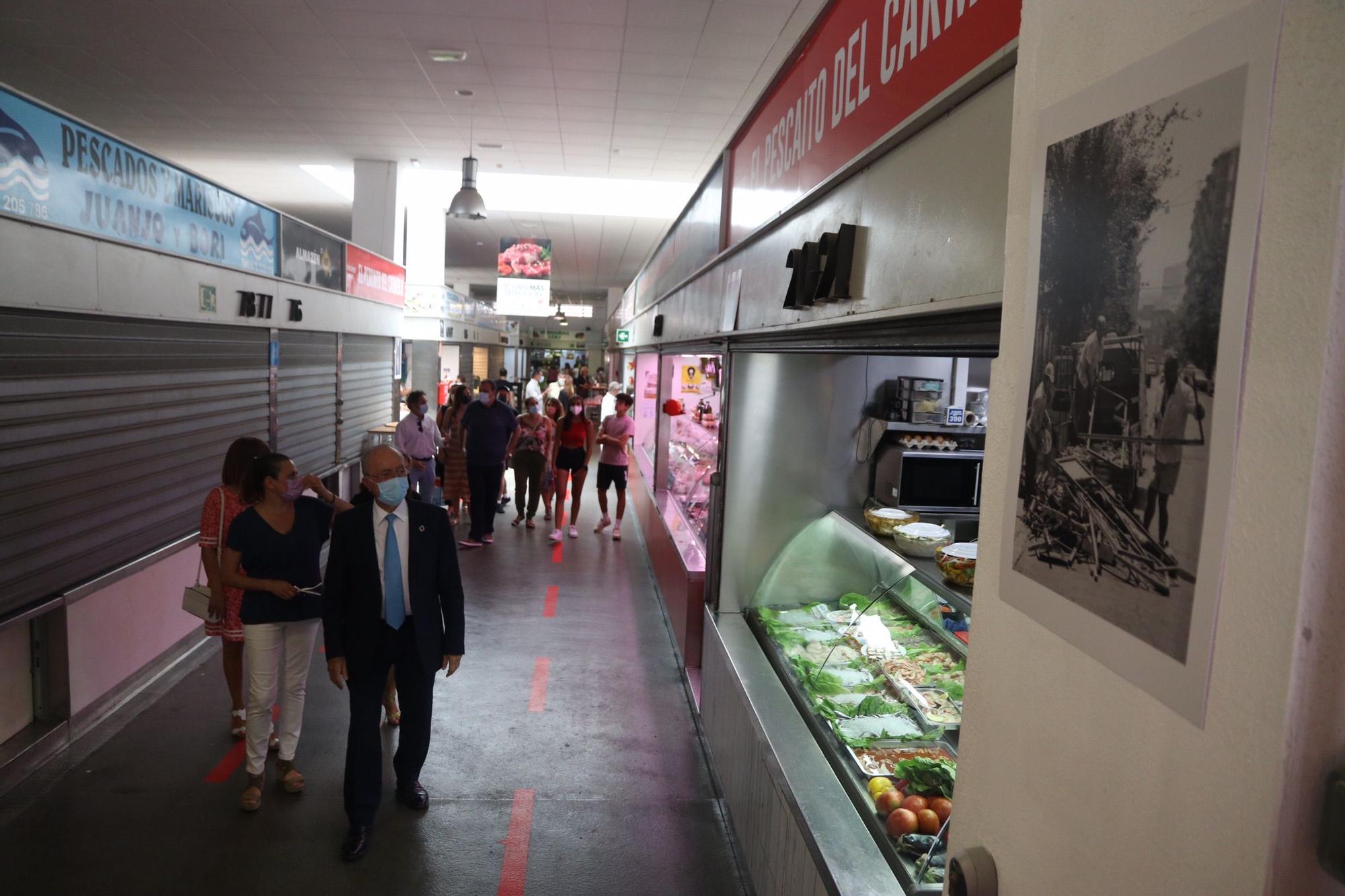 Exposición fotográfica de José Antonio Berrocal en el mercado del Carmen