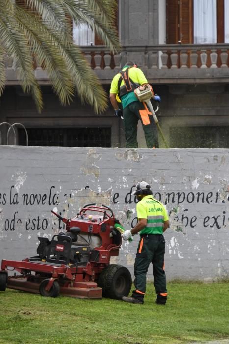 Personal de Parques y Jardines capitalino